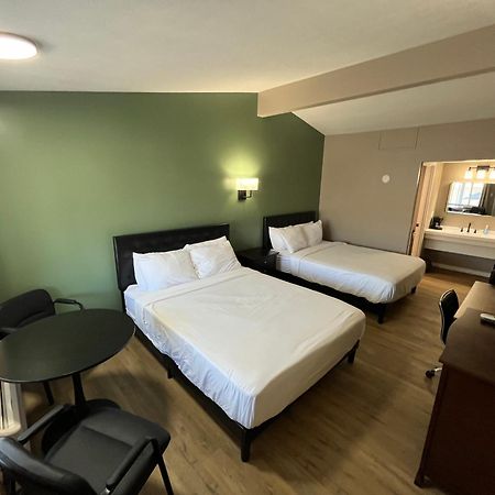 פרנץ' ליק Valley Inn And Suites מראה חיצוני תמונה