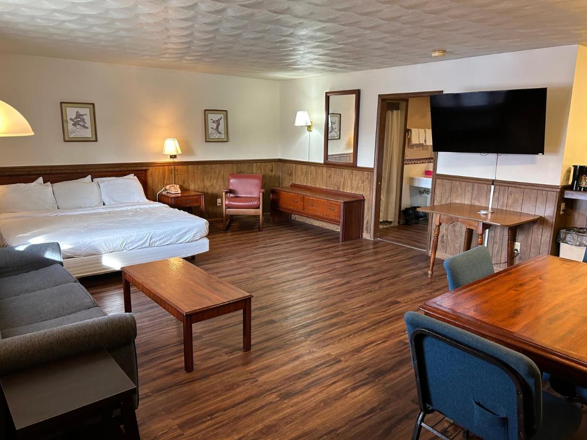 פרנץ' ליק Valley Inn And Suites מראה חיצוני תמונה