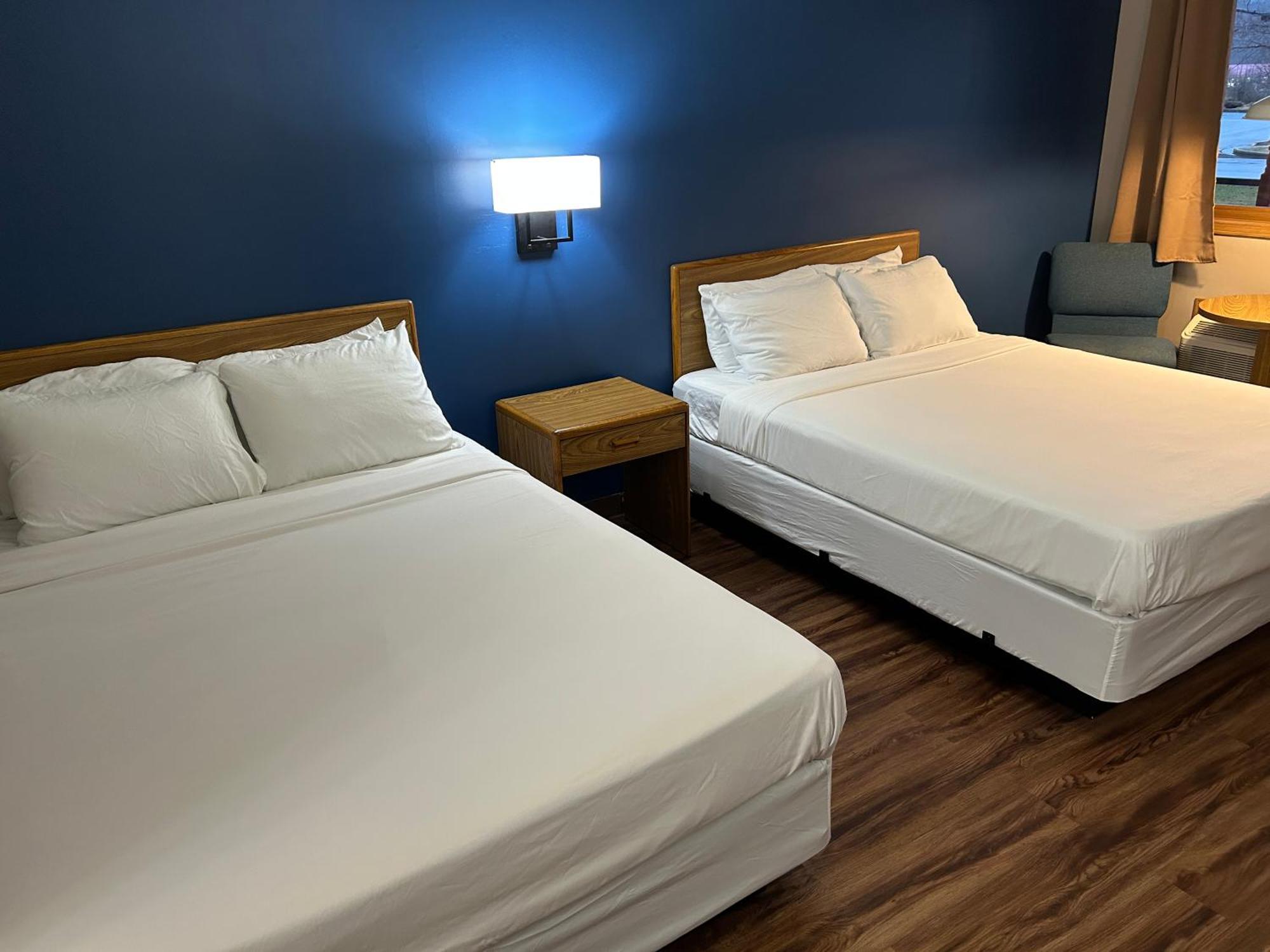 פרנץ' ליק Valley Inn And Suites מראה חיצוני תמונה