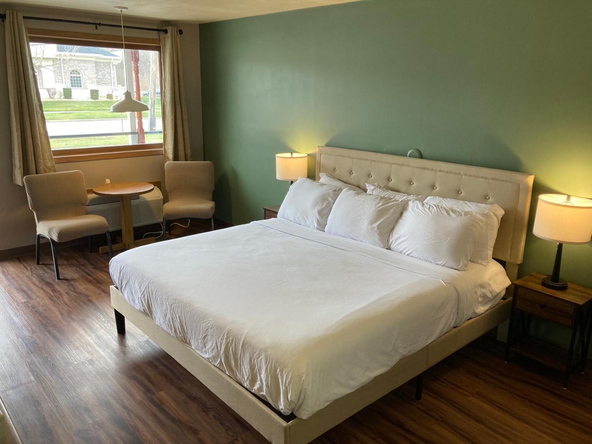 פרנץ' ליק Valley Inn And Suites מראה חיצוני תמונה