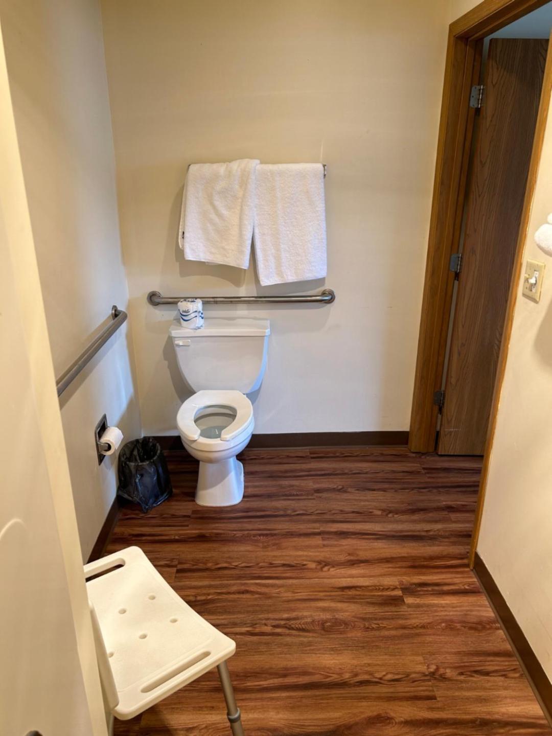 פרנץ' ליק Valley Inn And Suites מראה חיצוני תמונה