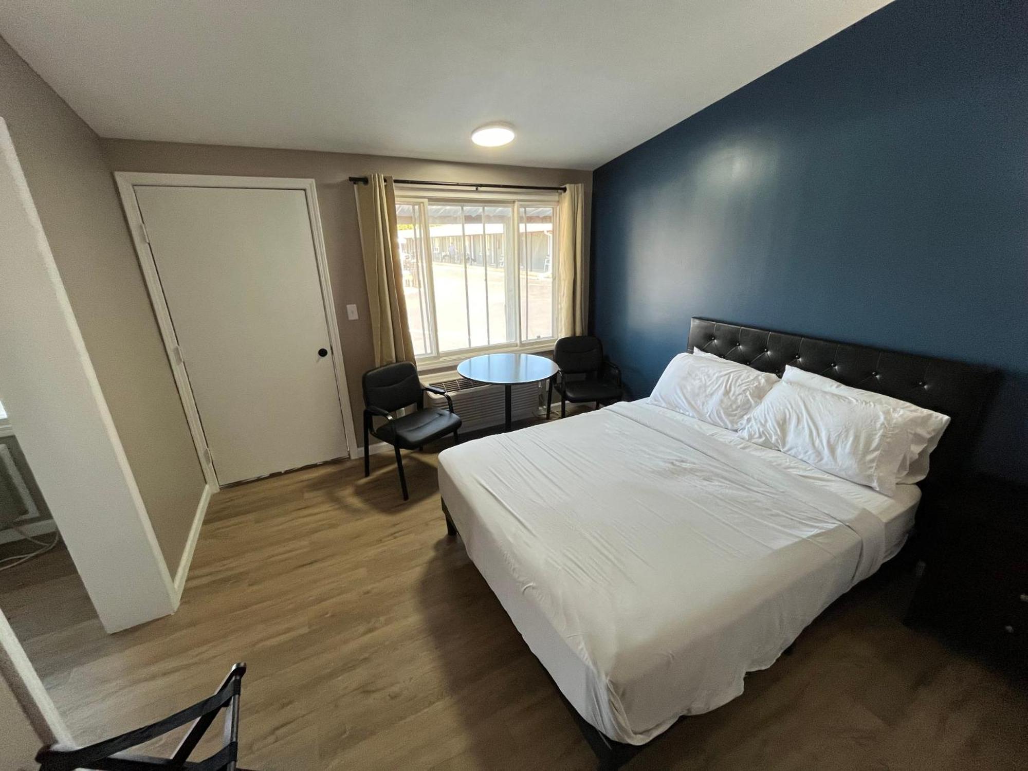 פרנץ' ליק Valley Inn And Suites מראה חיצוני תמונה
